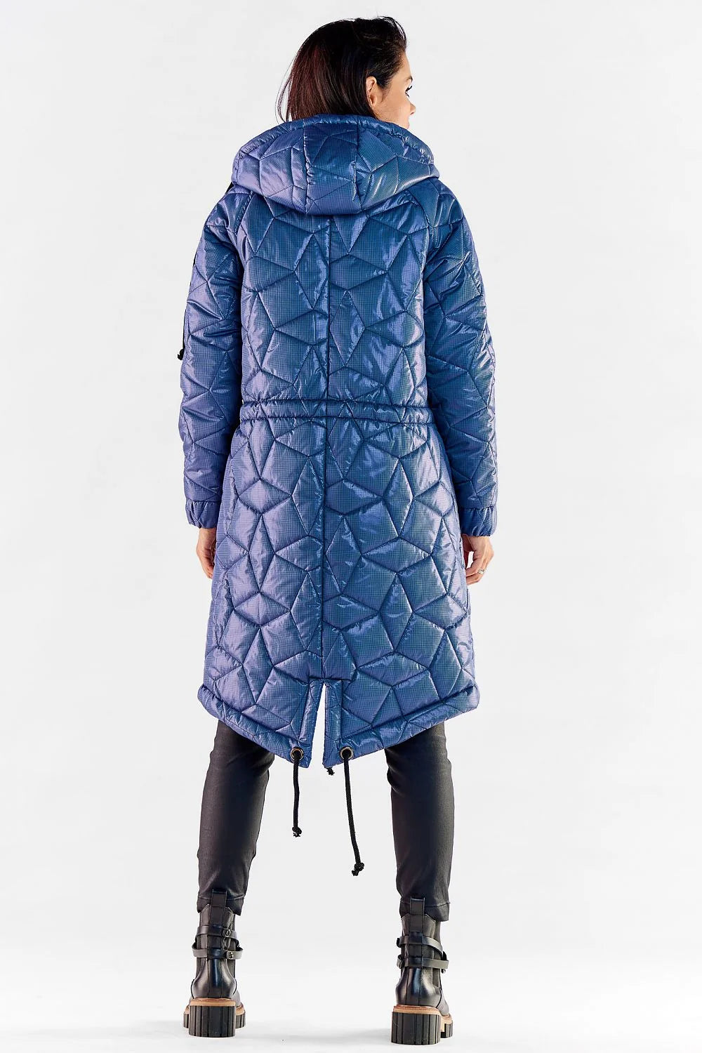 veste femme mi longue matelassée capuche bleu métallisé irisé géométrique coupe droite cintrée polyester doublée rembourrée poches rabats