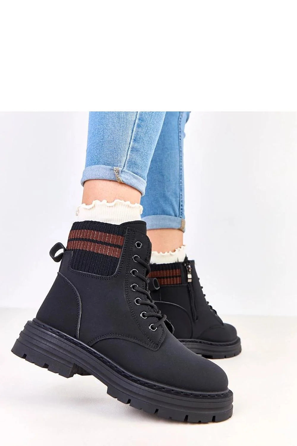 bottines femme montantes cuir synthétique noir bout rond doublure fourrure chaude talon 4cm tige 135mm semelle crantée plateforme robuste urbain