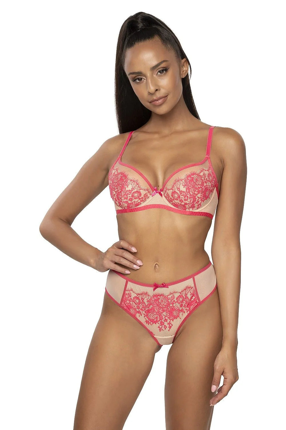 Culottes de lingerie élégantes en dentelle et tulle beige et rose, taille moyenne, ceinture à nœud, garniture en coton, confortable et stylée pour femme