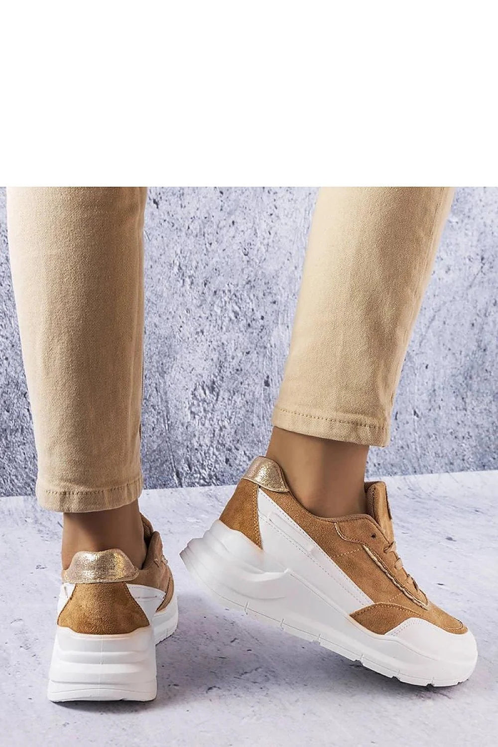 baskets Solea femmes cuir suédé camel écologiques confortables compensées semelle blanche antidérapante surpiqûres renforts lacets casual chic urbain