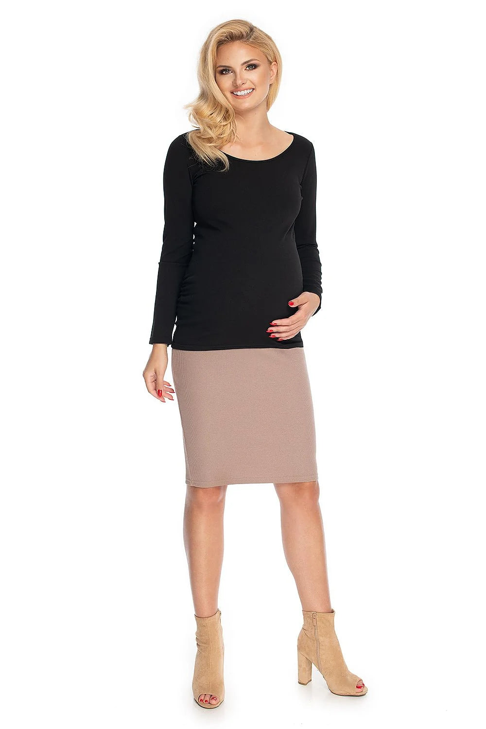 Haut de maternité extensible noir en jersey confortable et élégant pour future maman chic quotidienne