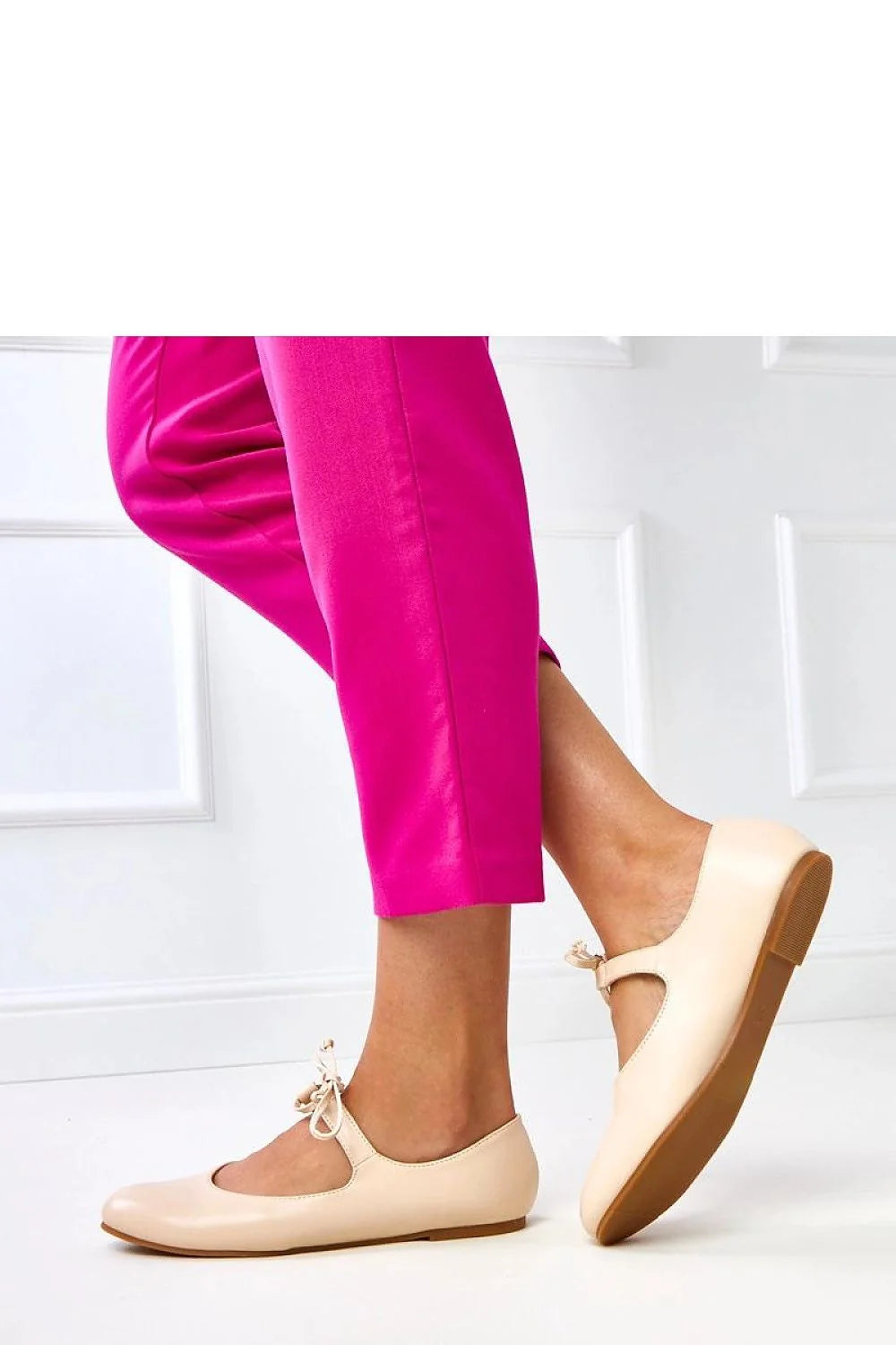 ballerines Solea femme nude beige rosé cuir écologique bout rond talon plat lacet pratique semelle fine minimaliste polyvalente