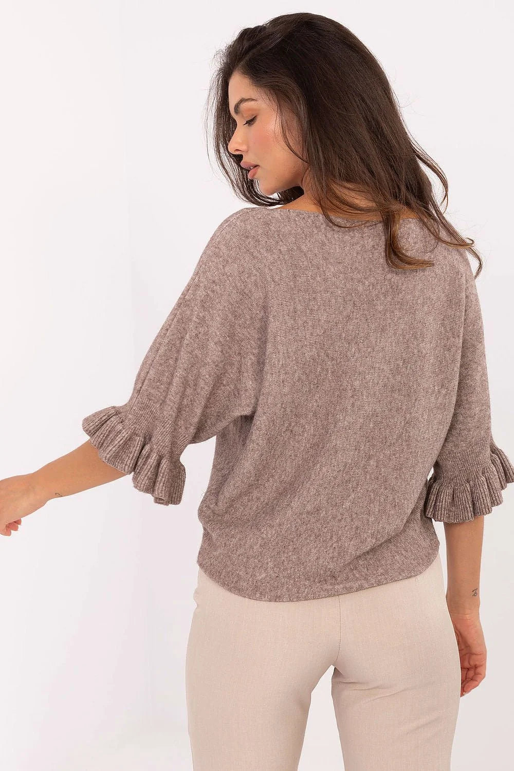 pull femme maille taupe chiné col bateau manches troisquarts bouffantes volants coupe ample longueur courte viscose polyester nylon