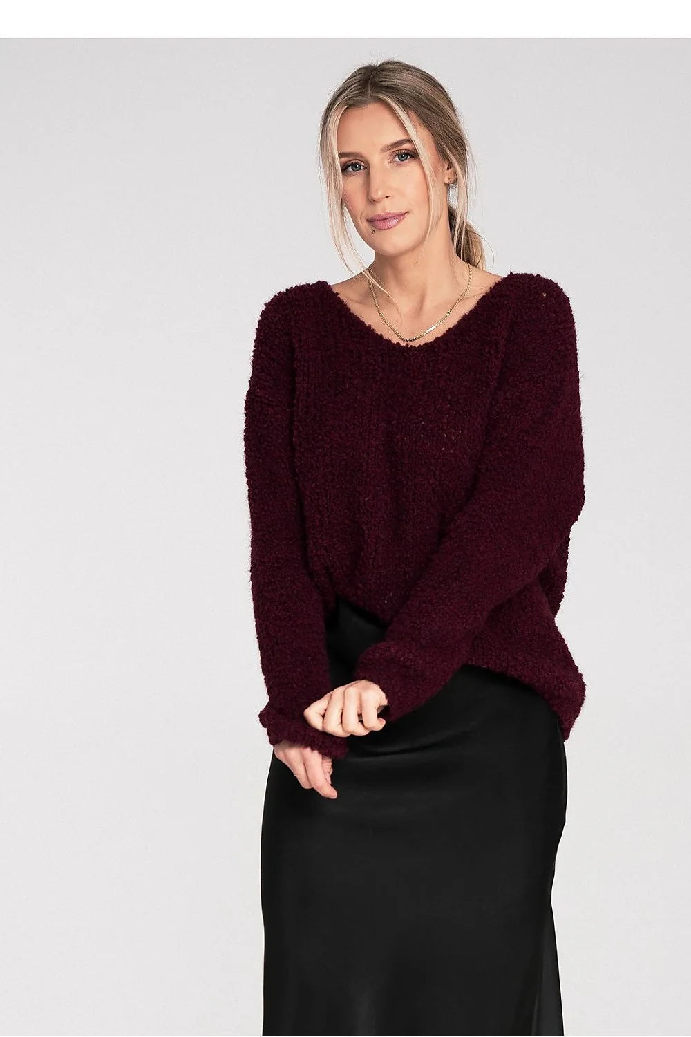 pull femme oversize maille bouclée teddy bordeaux profond coupe ample manches longues encolure ronde dégagée texture douce moelleuse