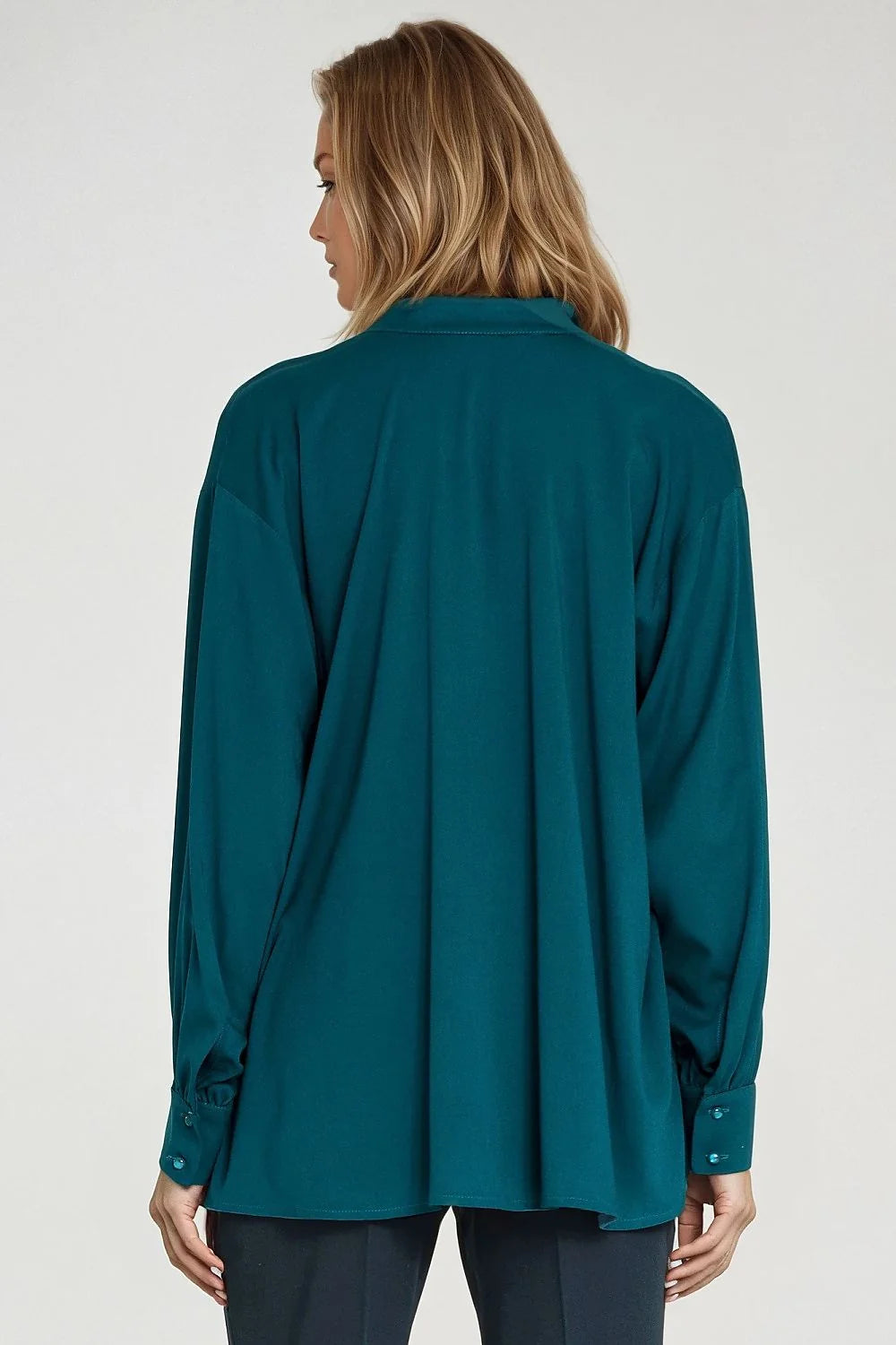 chemisier oversize viscose légère soyeuse col goutte bouton manches longues poignets plis féminin élégant polyvalent bureau décontracté