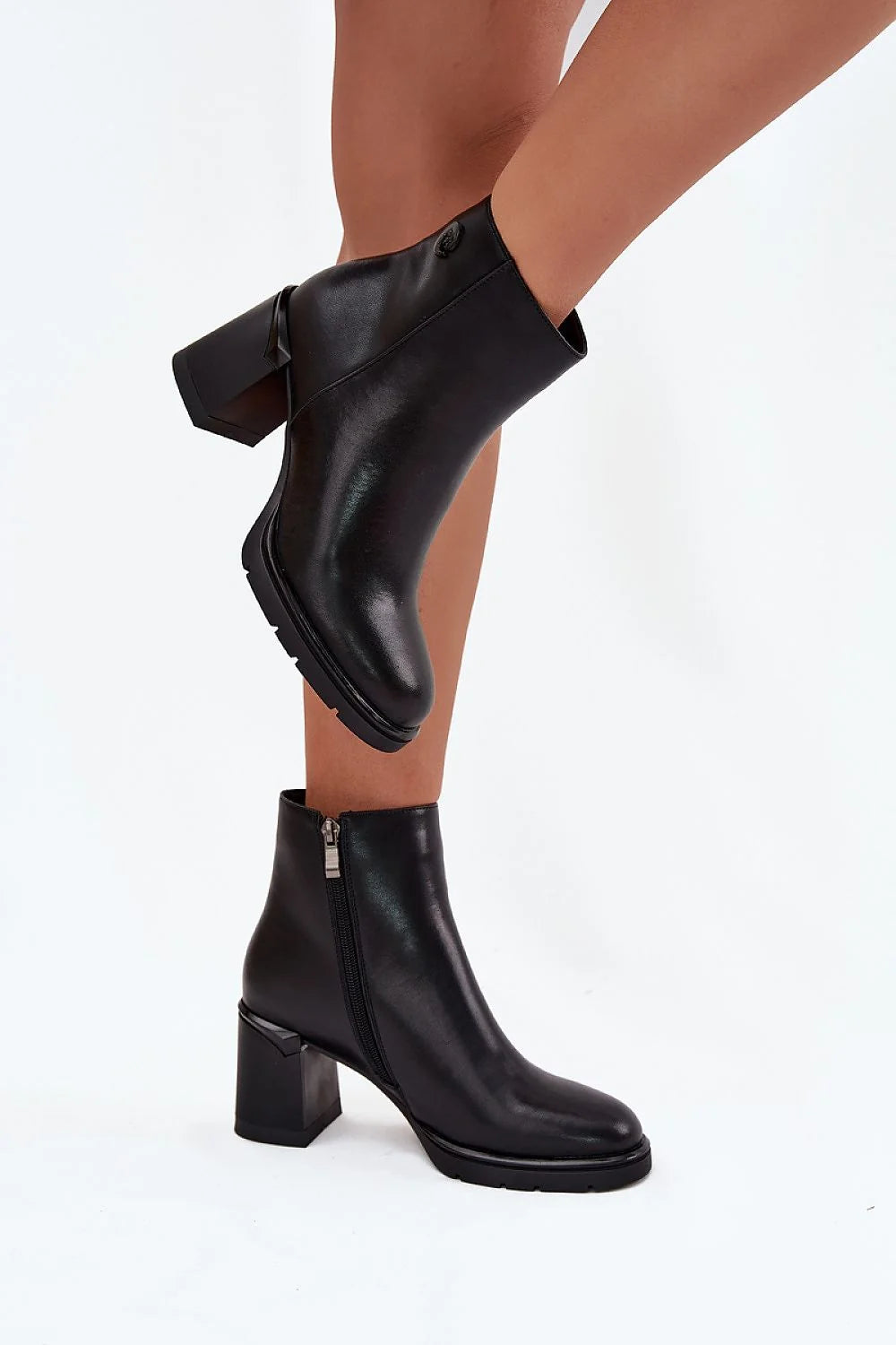 bottines femme cuir naturel talon bloc stable 8cm tige 12cm doublée confortable fermeture zippée intérieure bout arrondi semelle crantée antidérapante