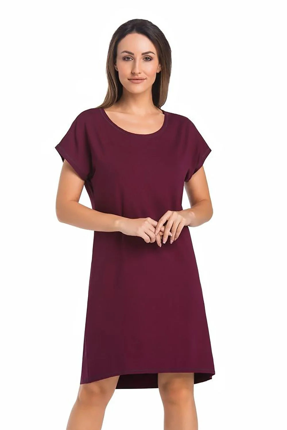 Robe femme style décontracté couleur bordeaux encolure ronde manches courtes droites coupe droite fluide longueur au-dessus du genou matériau synthétique confortable