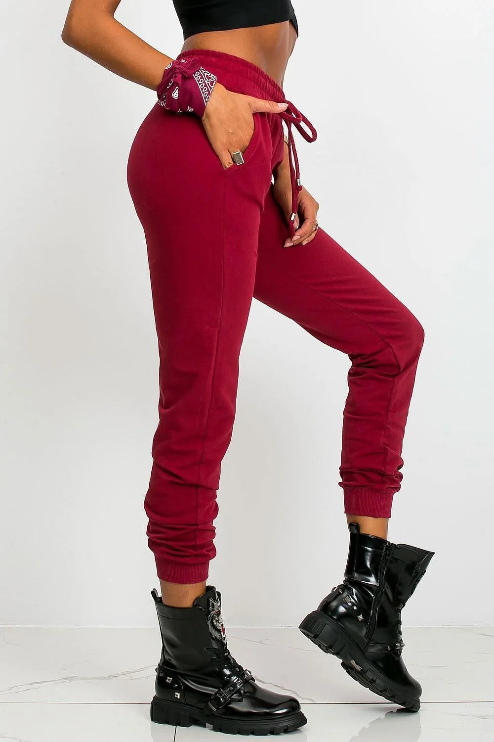 pantalon jogger femme slim beige camel molleton doux respirant taille mihaute elastique cordon coulissant poignets bordscotes poches metalliques