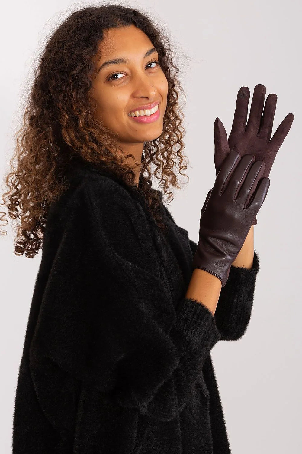 Gants élégants pour femmes en polyuréthane et polyester, couleur marron foncé, design intemporel avec broderie fleur index ajusté