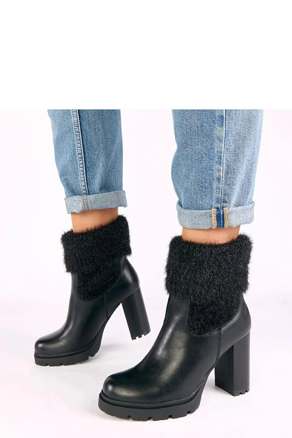 bottines femme noir cuir écologique talon bloc haut stable bout rond plateau semelle crantée doublure douce revers faussefourrure tige longue