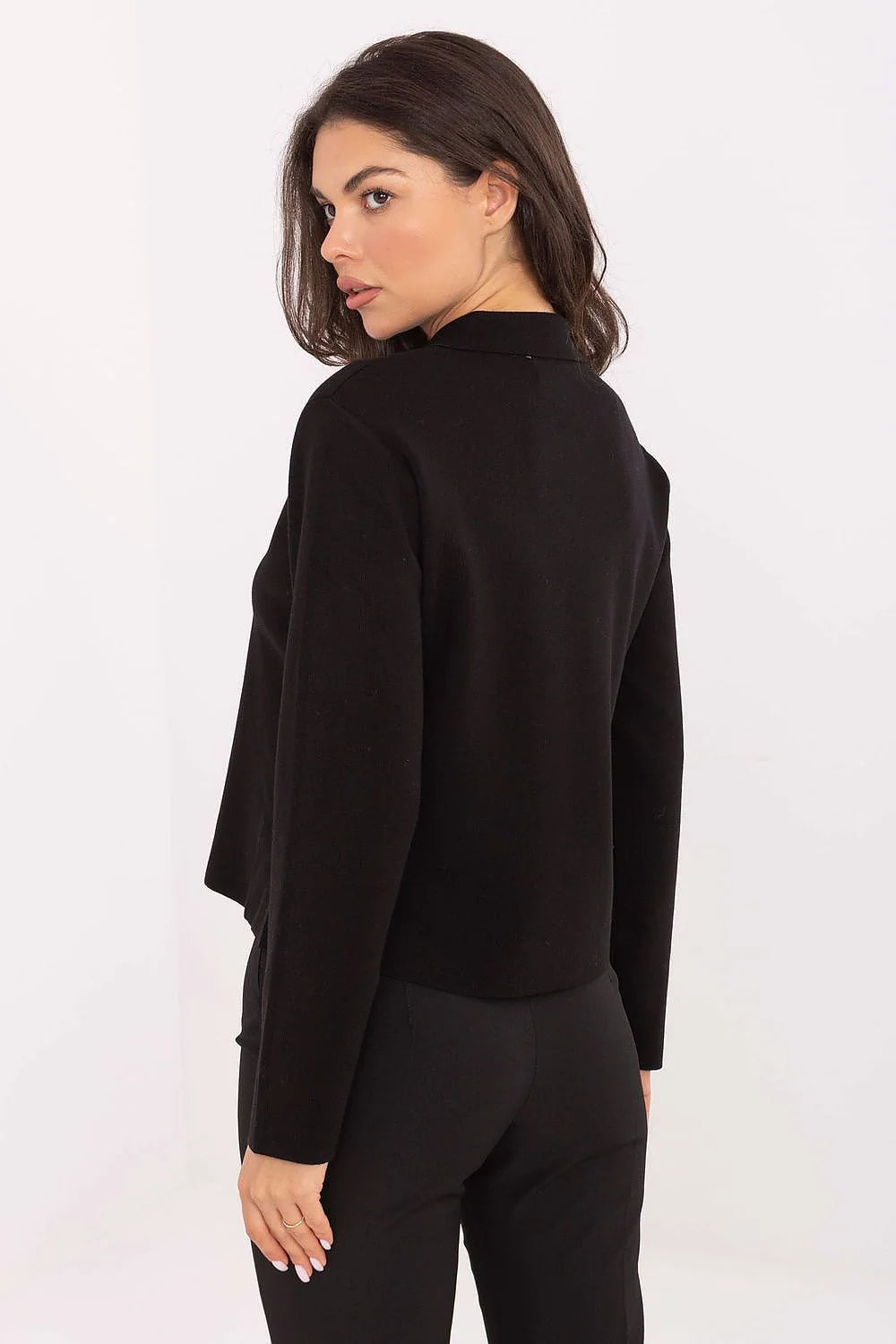 cardigan femme noir maille dense viscose nylon doux confortable coupe droite col rond manches longues longueur hanches boutons bijoux dorés