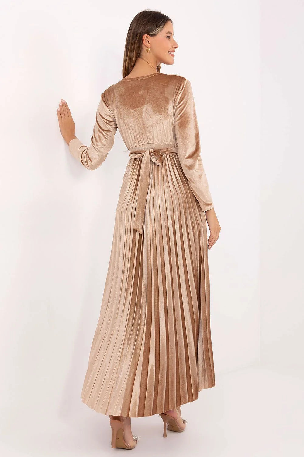 robe longue maxi velours champagne doré corsage croisé sequins décolleté cachecoeur manches longues taille empire jupe plissée satinée métallisée