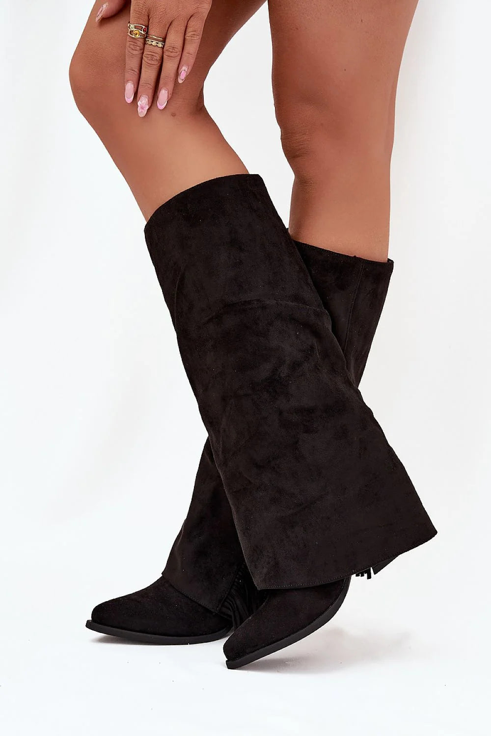 bottes cowboy western suédine écologique noir talon bloc bas bout pointu franges latérales tige souple froncée bohème chic