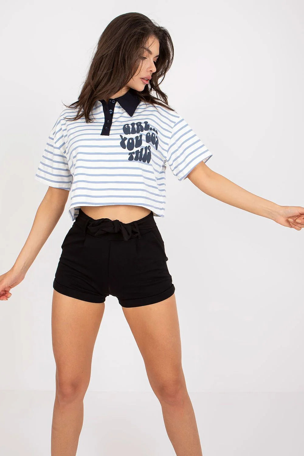 Haut et short en tissu rayé vert et blanc, coton élasthanne, style décontracté, crop top et taille haute, idéal pour été