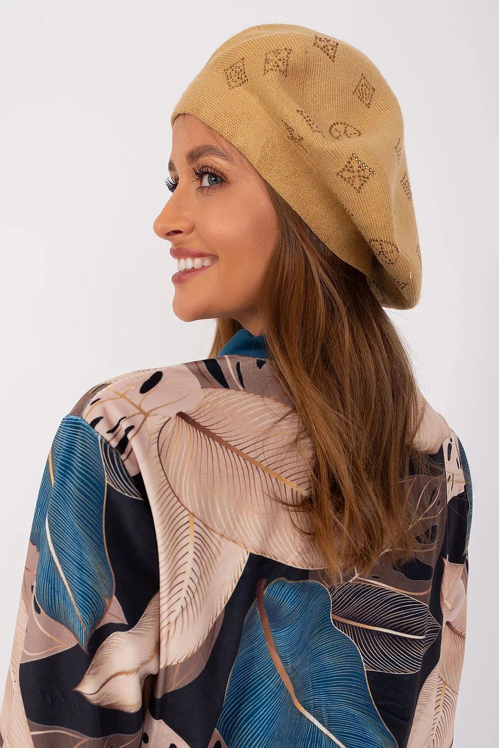 Ensemble chic et décontracté pour femme avec béret en tricot et haut à capuche polyester et coton