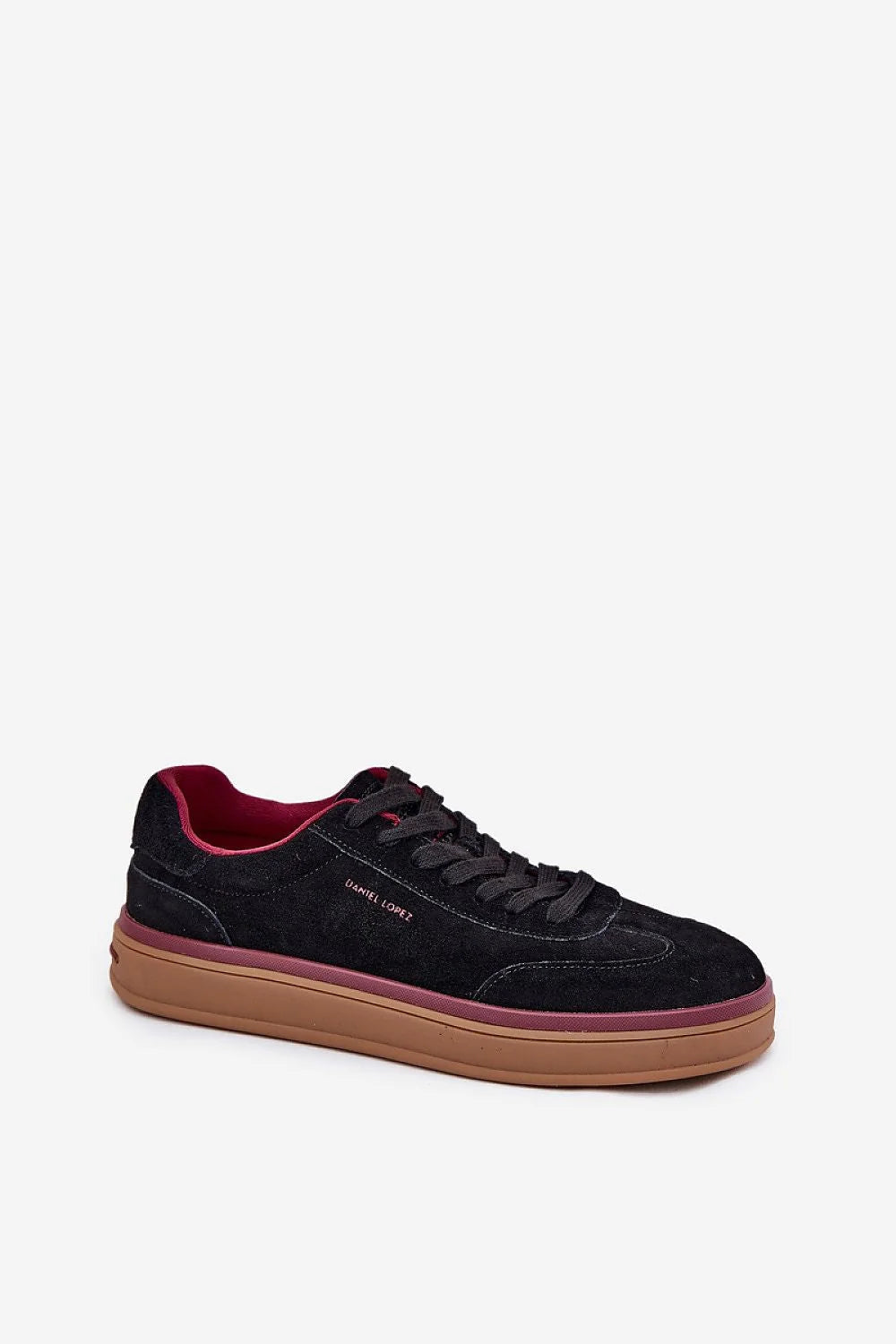 Chaussures de sport pour femmes design moderne élégant tige en daim noir accents bordeaux semelle en caoutchouc baskets BIG STAR SHOES Daniel Lopez