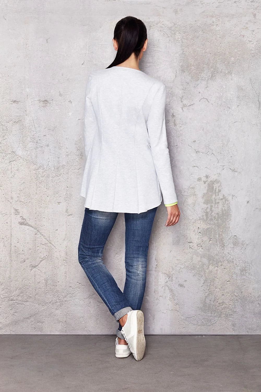 Gilet gris coton décontracté asymétrique élégant urbain avec bordures vert fluo pour femme moderne