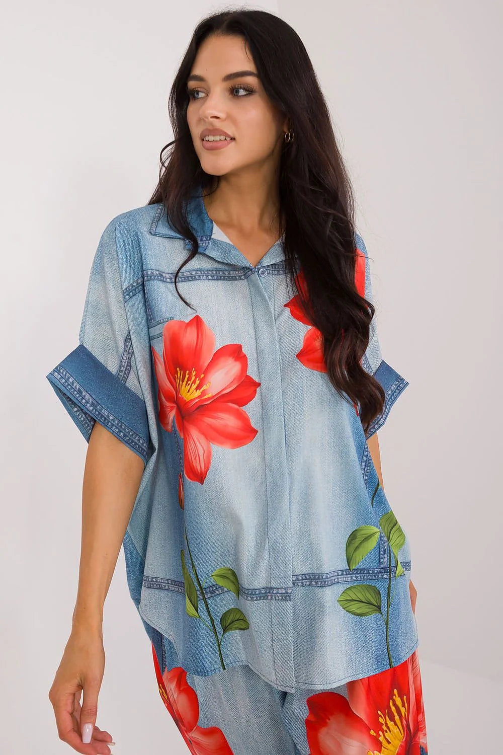 Chemise femme Casual Manches Courtes Imprimé Floral Denim Fleurs Rouges Coupe Ample Matière Légeresse Respirante Été Mode Élégance