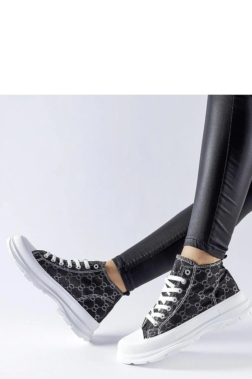 Baskets montantes Solea femme tissu noir motif blanc semelle caoutchouc lacets blancs style casual tendance