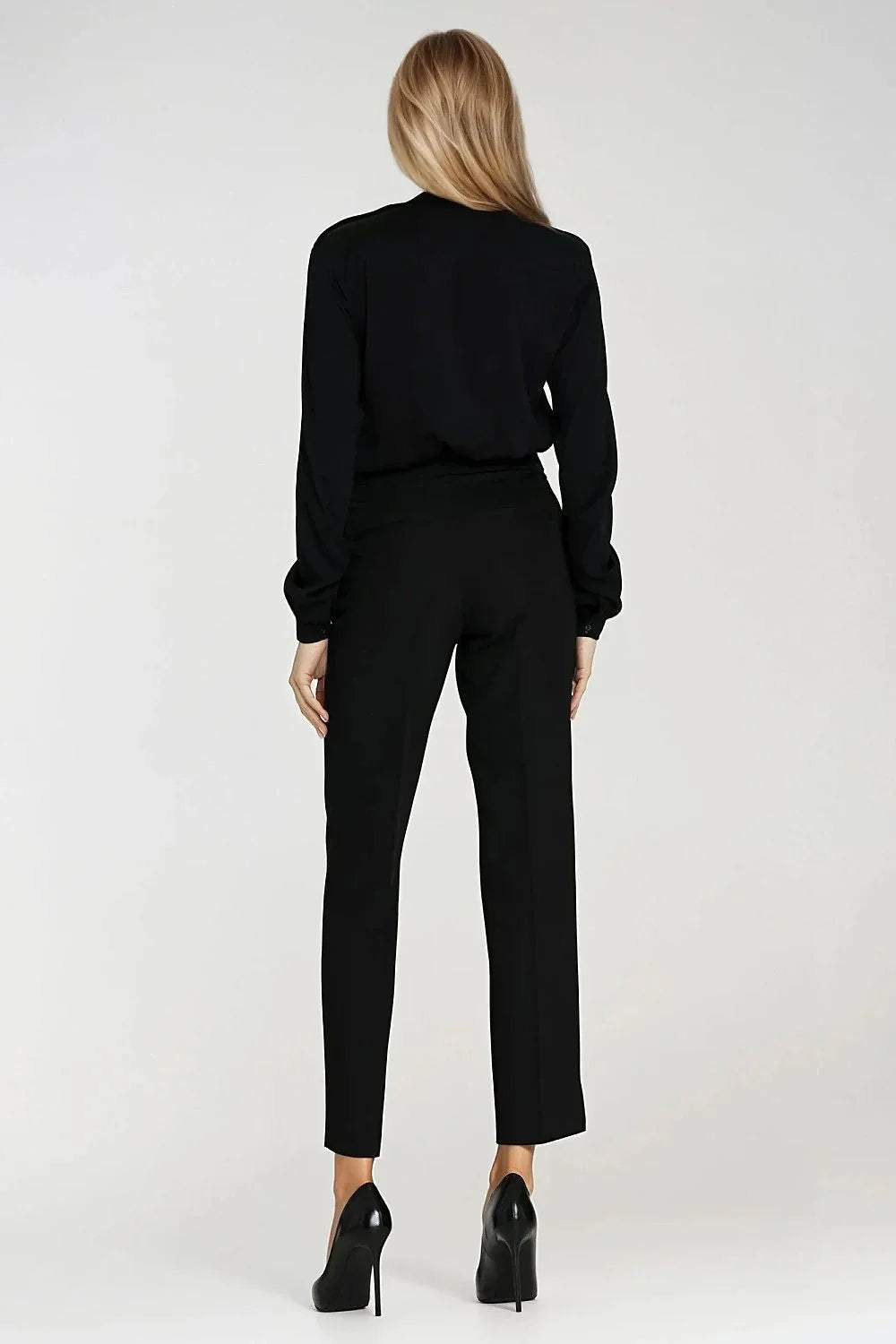 blouse femme noire élégante manches longues col lavallière nouée fente V patte boutonnage viscose légère fluide poignets froncés
