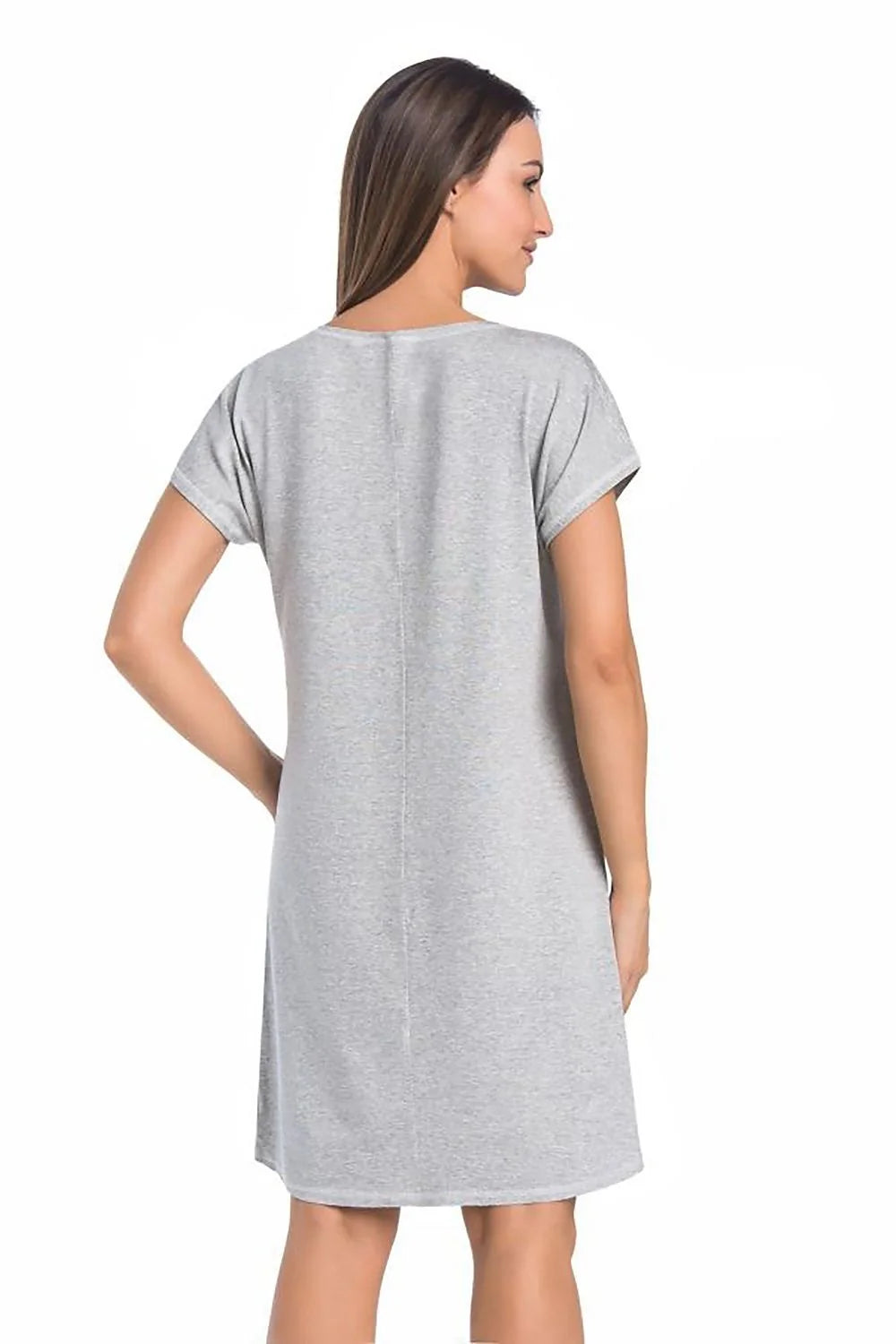 Chemise de nuit Teyli femme en viscose grise claire coupe ample manches courtes encolure semi-circulaire ourlet finitions soignées