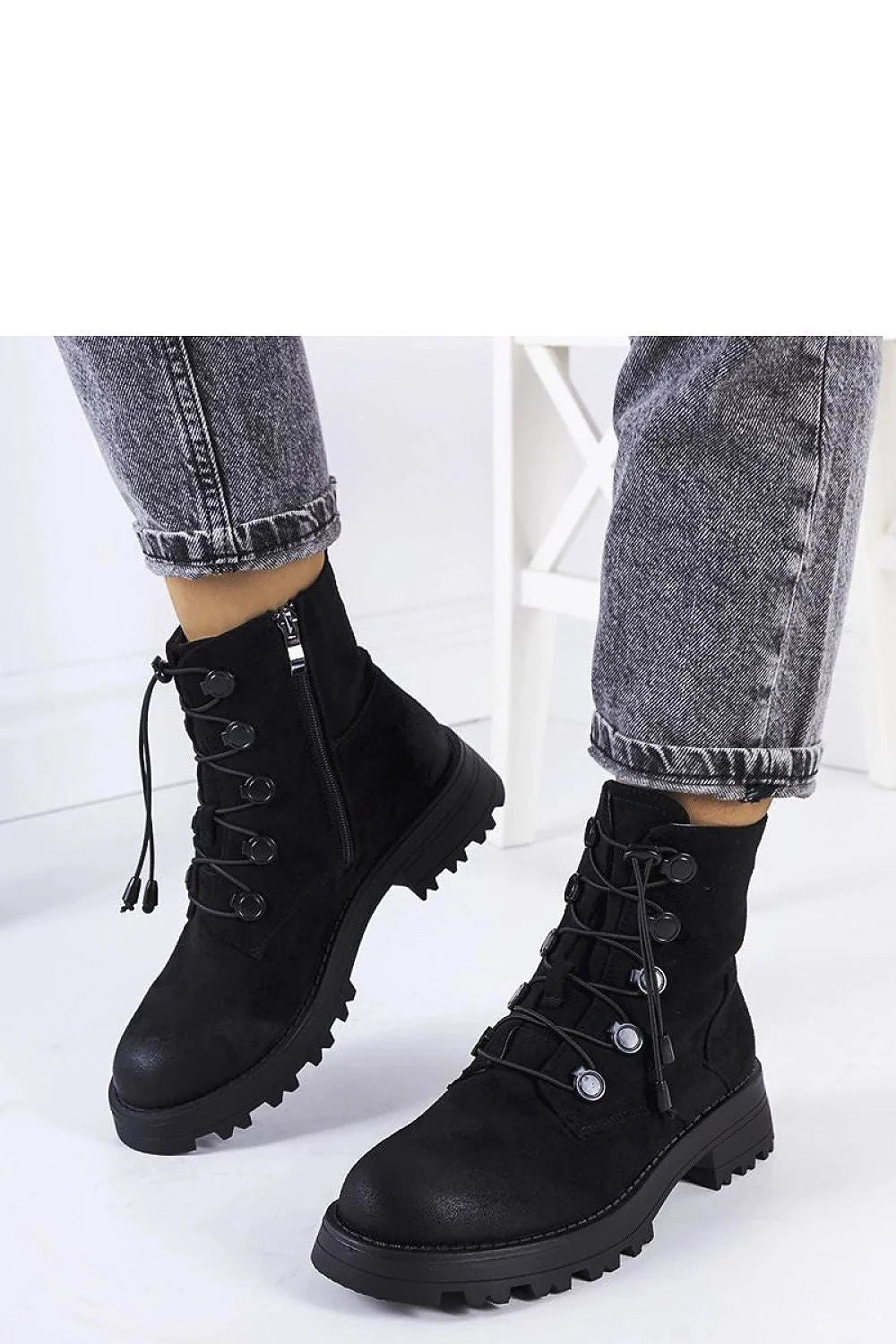 Bottines urbaines modernes pour femmes en éco-daim noir style militaire semelle épaisse ajustement personnalisé confort maximal