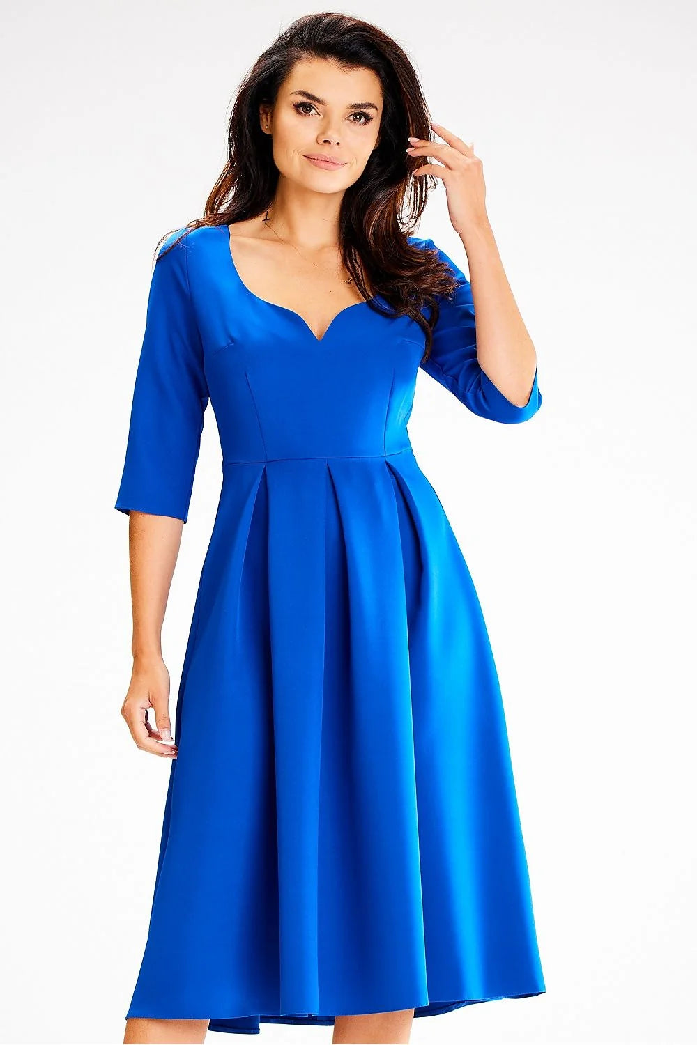 Robe de jour élégante awama en satin bleu vibrant, manches 3/4, décolleté en cœur, fermeture dos, tailles S-M-L-XL