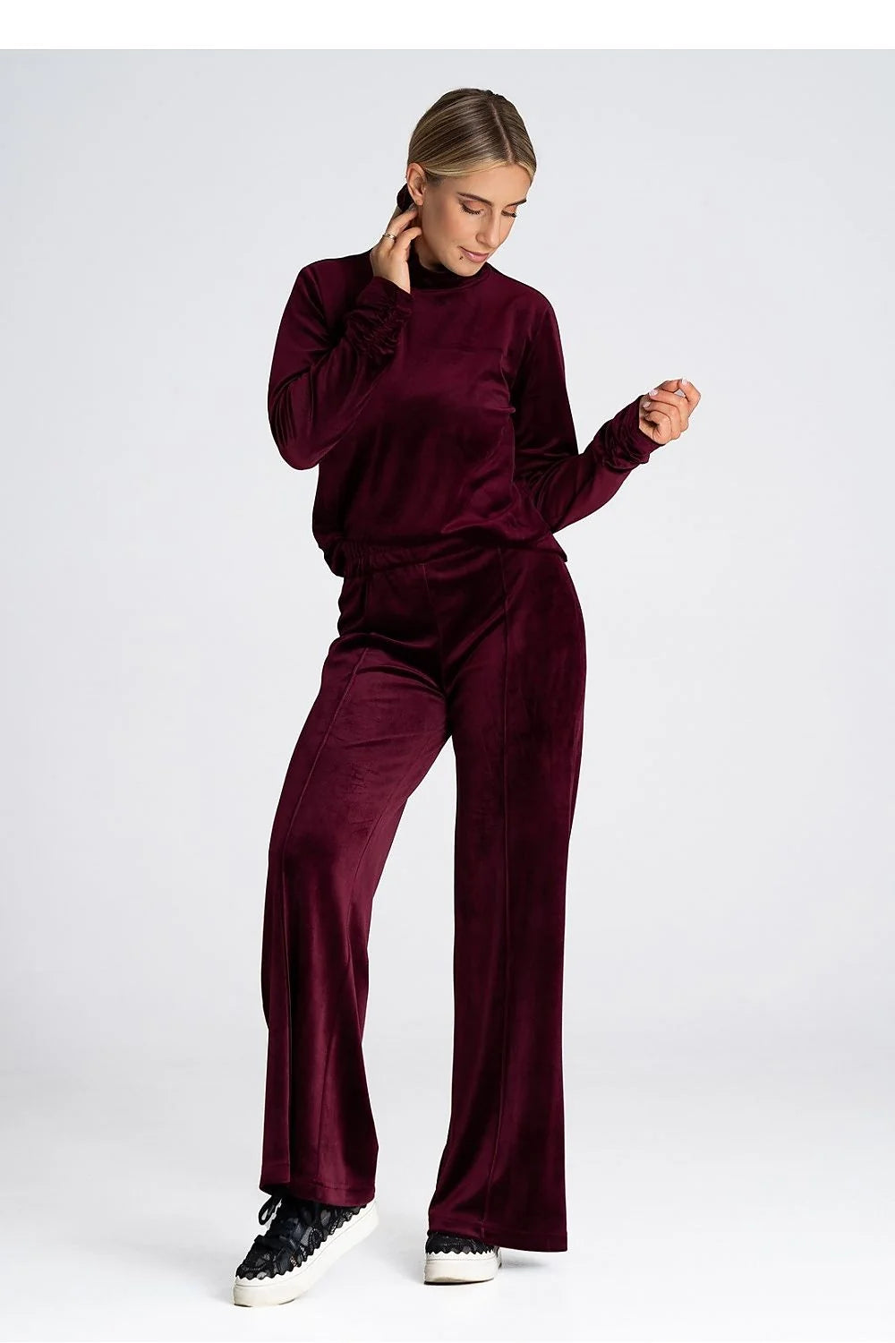 Ensemble survêtement velours bordeaux femme haut col montant pantalon taille haute coupe ajustée manches longues