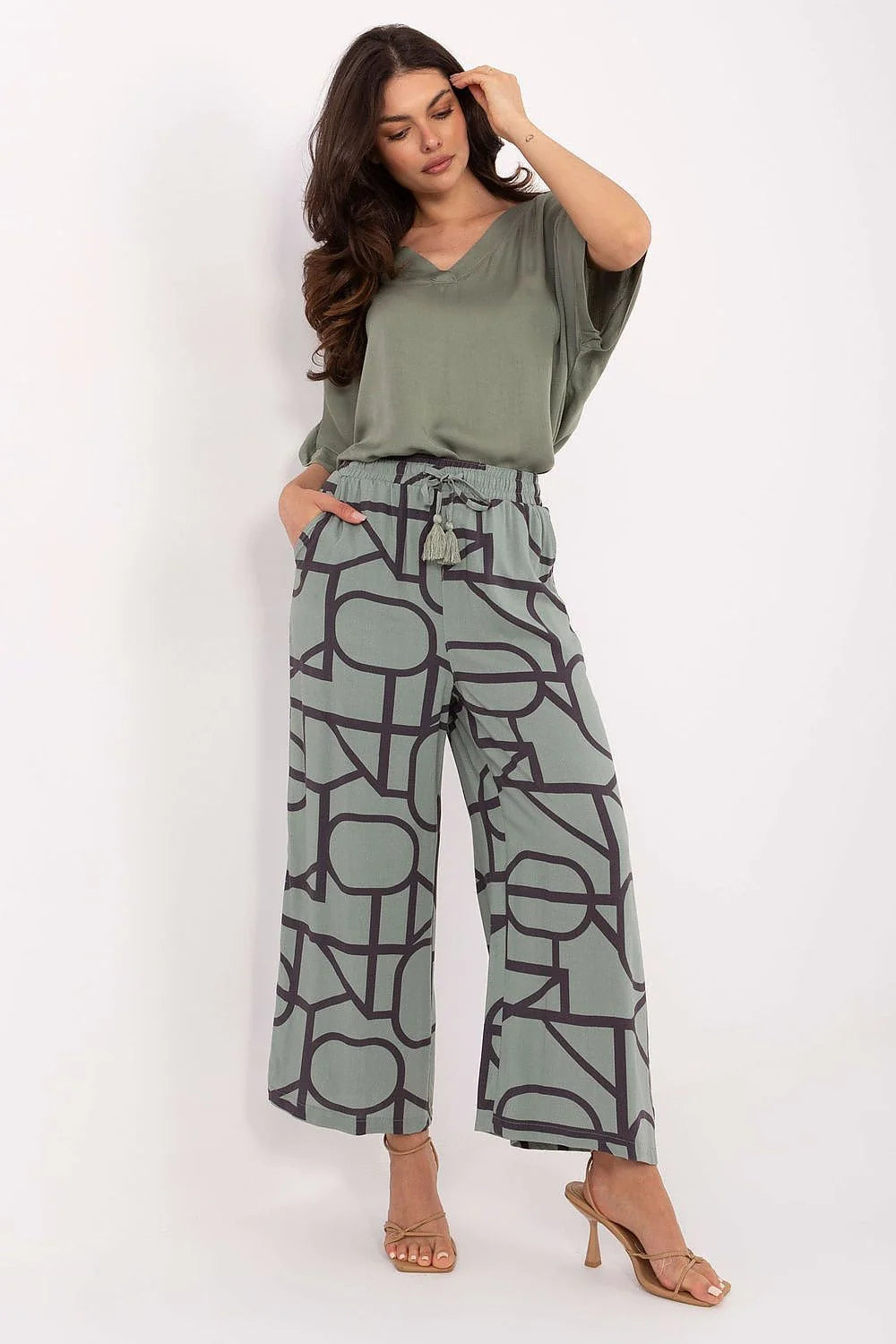 ensemble femme palazzo pantalon imprimé géométrique vert olive haut colV fluide manches larges viscose léger taille élastique cordon pompons poches