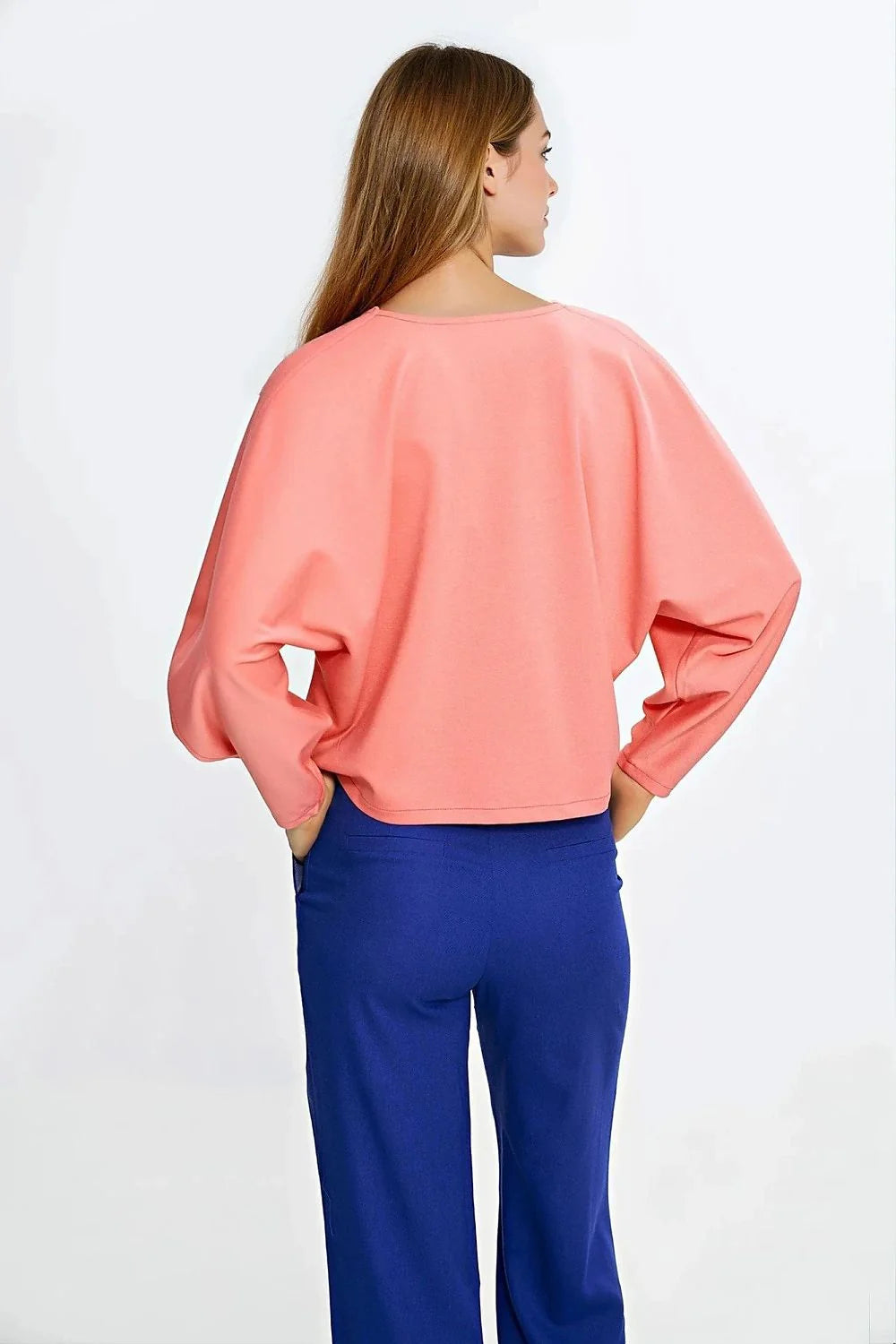 chemisier oversize corail viscose doux tombé structuré encolure V manches ballon chauvesouris épaules tombantes ourlet court casual chic taille haute
