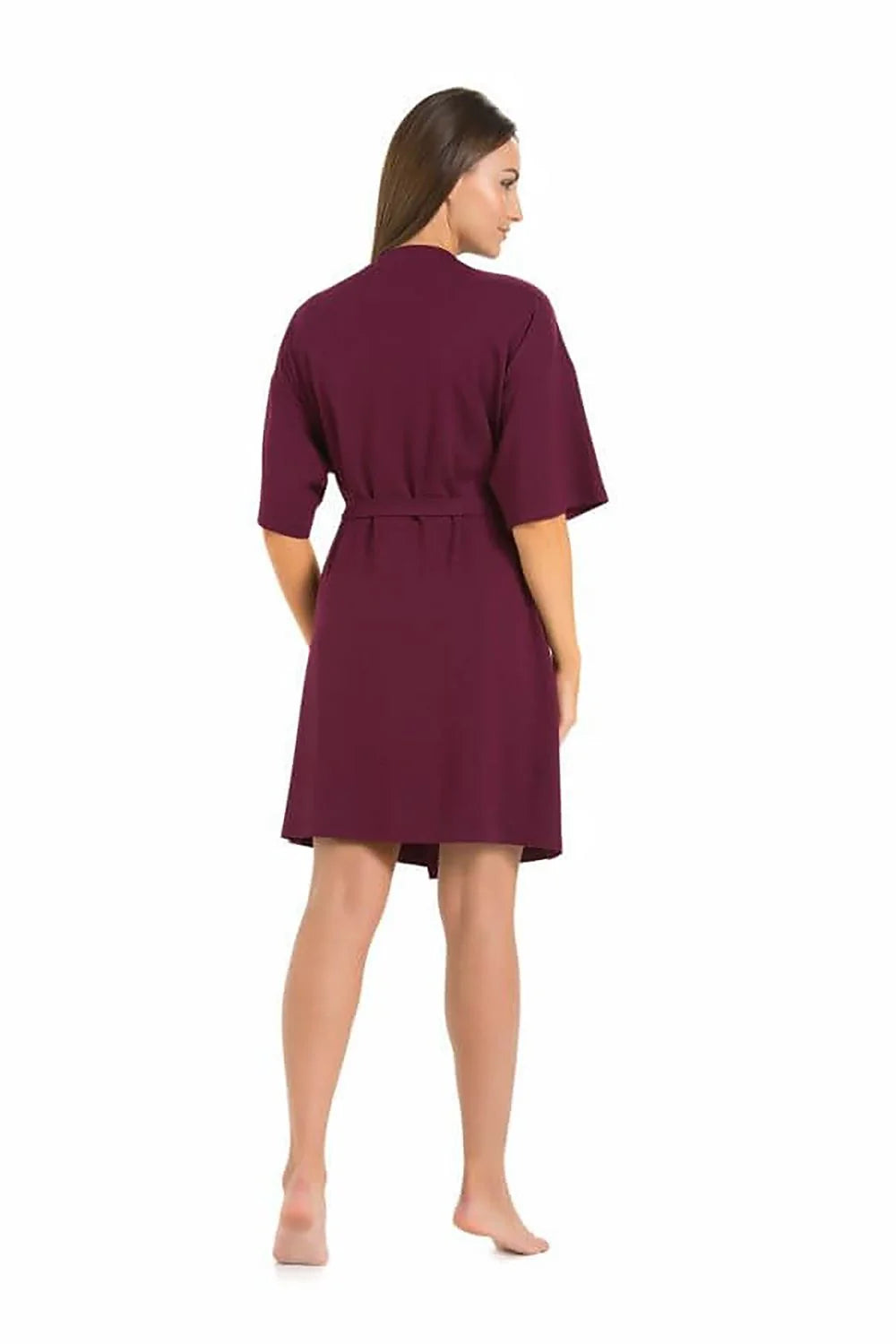 Robe de chambre élégante pour femme en viscose aubergine, coupe classique, manches mi-longues, ceinture intégrée, confortable et polyvalente