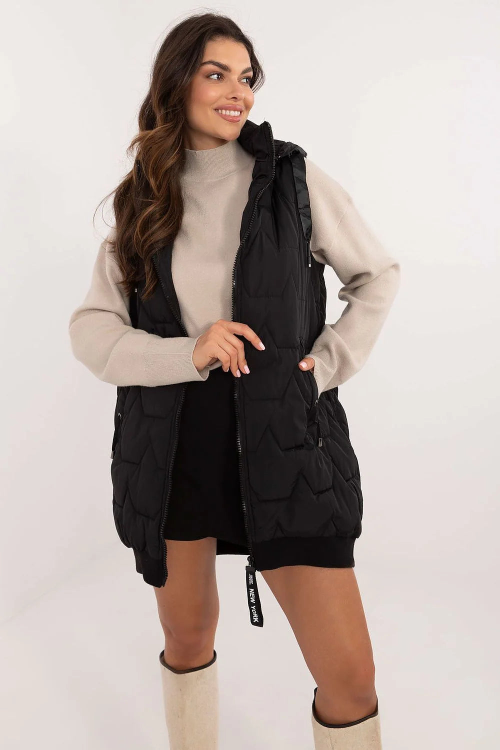 Gilet matelassé sans manches pour femme, coupe longue, col roulé, poches zippées, isolation thermique, style urbain, couleur noire, occasion quotidienne, automne-hiver-printemps