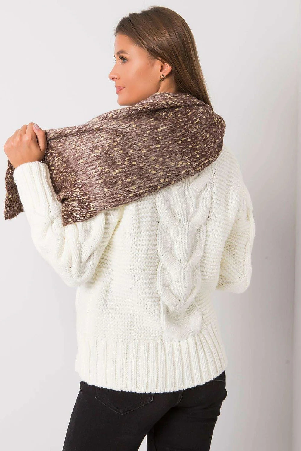 Écharpe châle tubulaire acrylique élégante torsadée chaude douce pour un hiver stylé et confortable