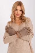 gants femme taupe suédine doublés polyester spandex thermiques doux ajustés poignet tressés cognac passepoil contrastant broderies fleurs sophistiqués