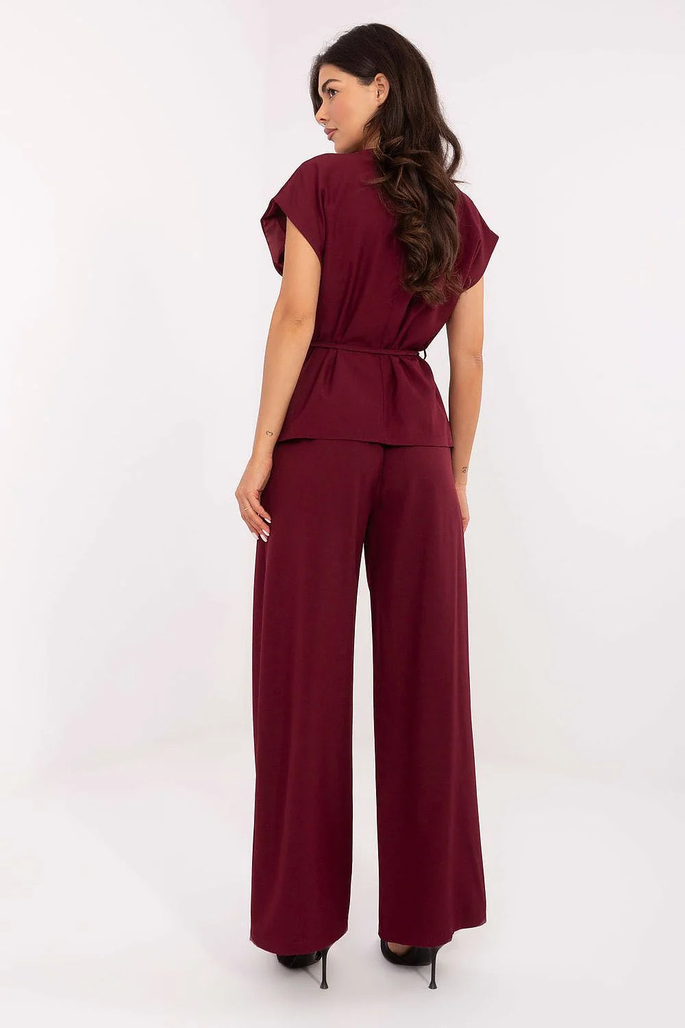 ensemble femme bordeaux élégant minimaliste gilet raglan ceinture nouée pantalon taille haute jambes larges poches latérales viscose polyester