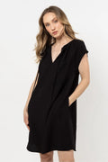 Robe de jour élégante en rayonne et nylon, col en V ajustable, épaules tombantes, poches latérales, couleur noire, coupe droite au-dessus du genou, femme