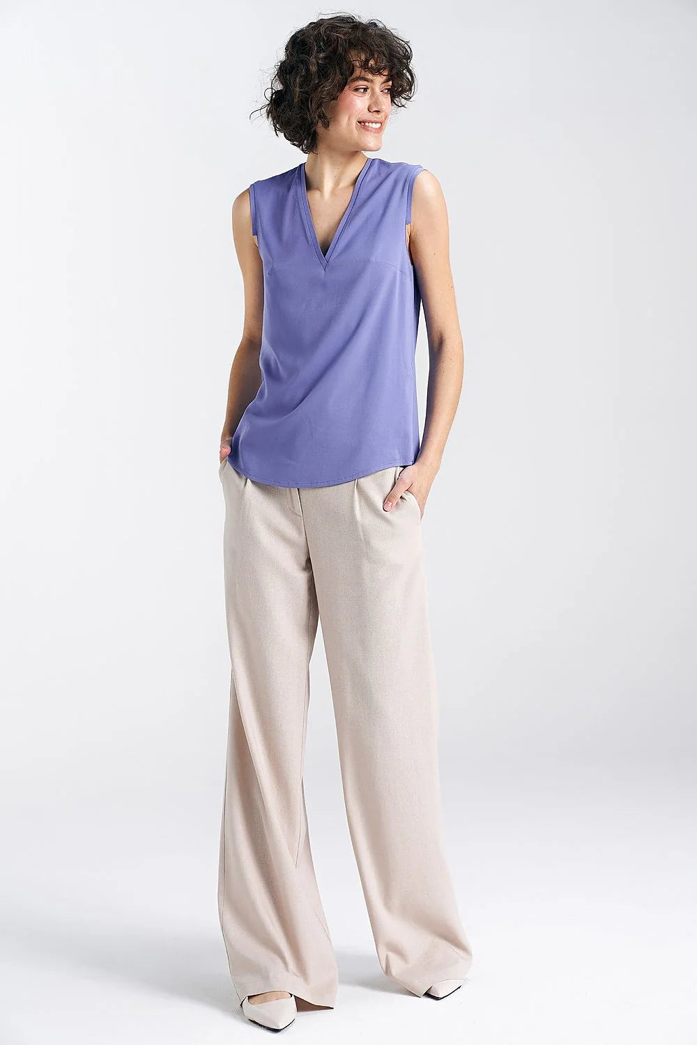 Chemisier Nife en viscose sans manches encolure en V violet doux coupe droite finitions élégantes femme