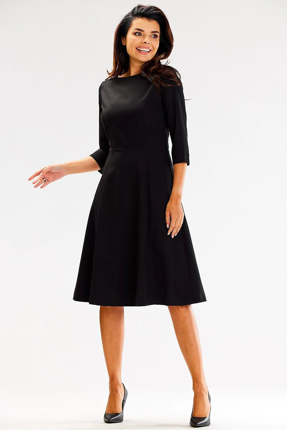 Robe élégante pour femme en polyester et élasthanne noire style classique encolure ronde coupe évasée