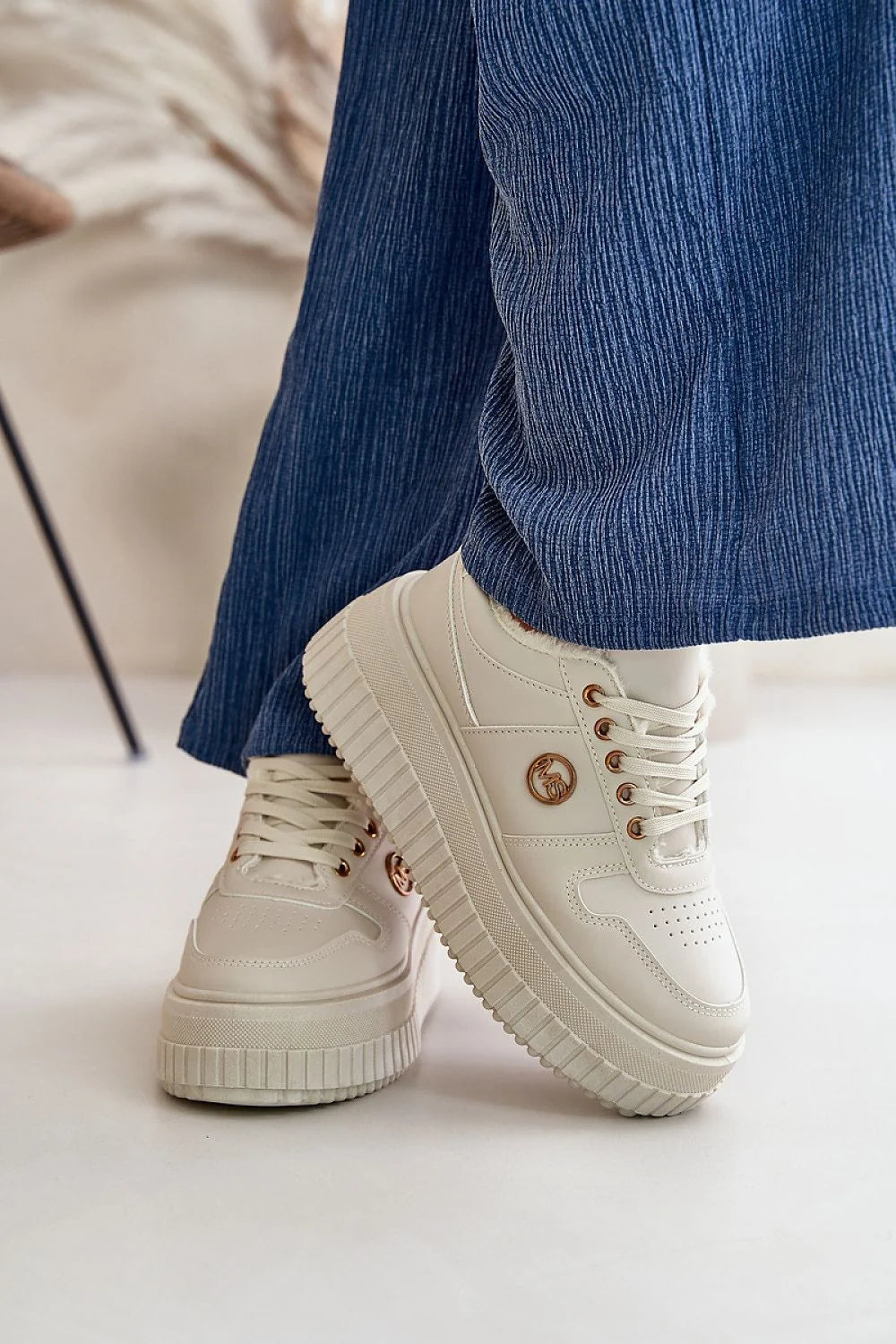 Chaussures de sport Step in style pour femmes design moderne élégant plateforme épaisse similicuir fourrure doublure semelle caoutchouc résistante