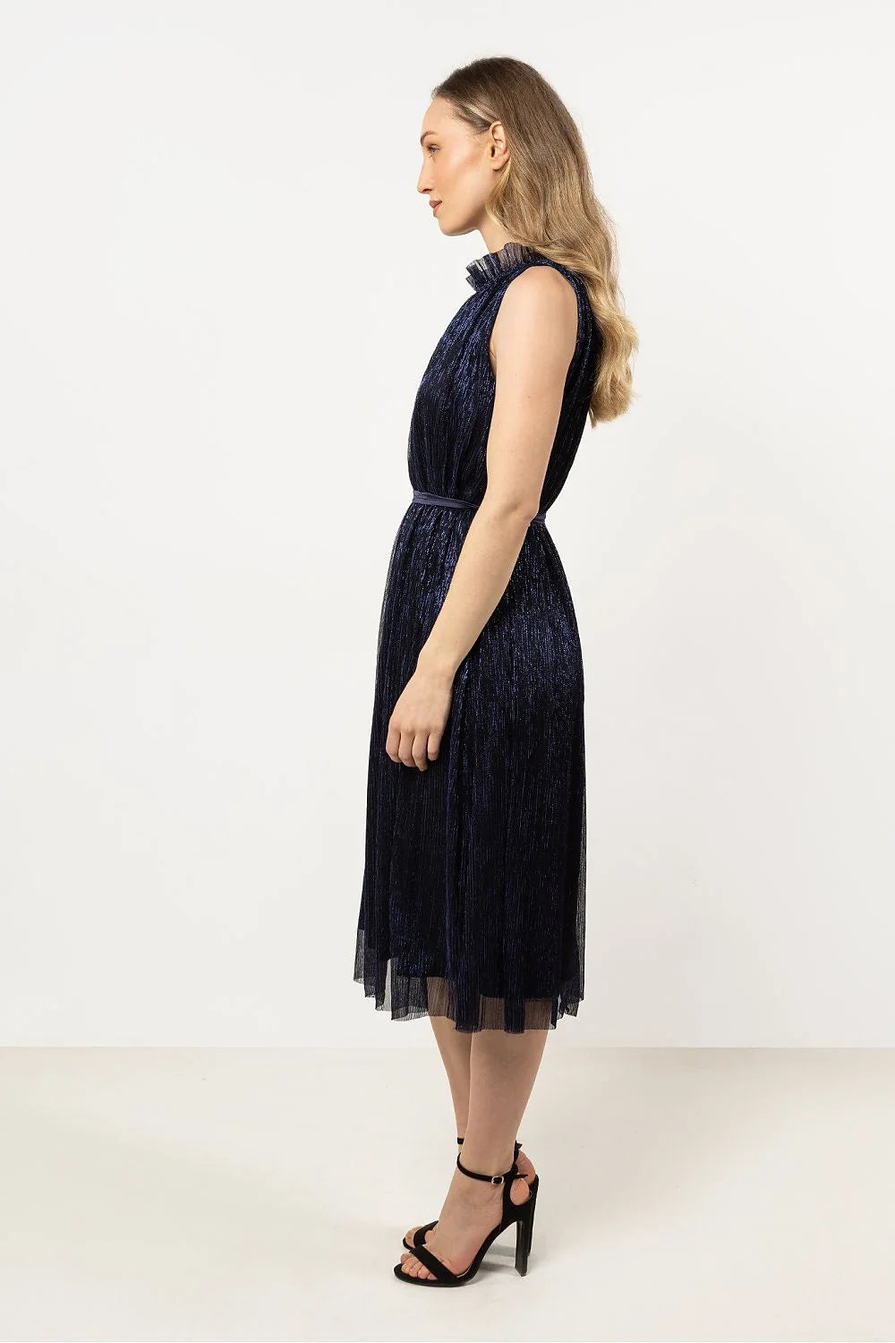 Robe de soirée élégante sans manches en polyester bleu marine plissée ceinture taille ajustable femme