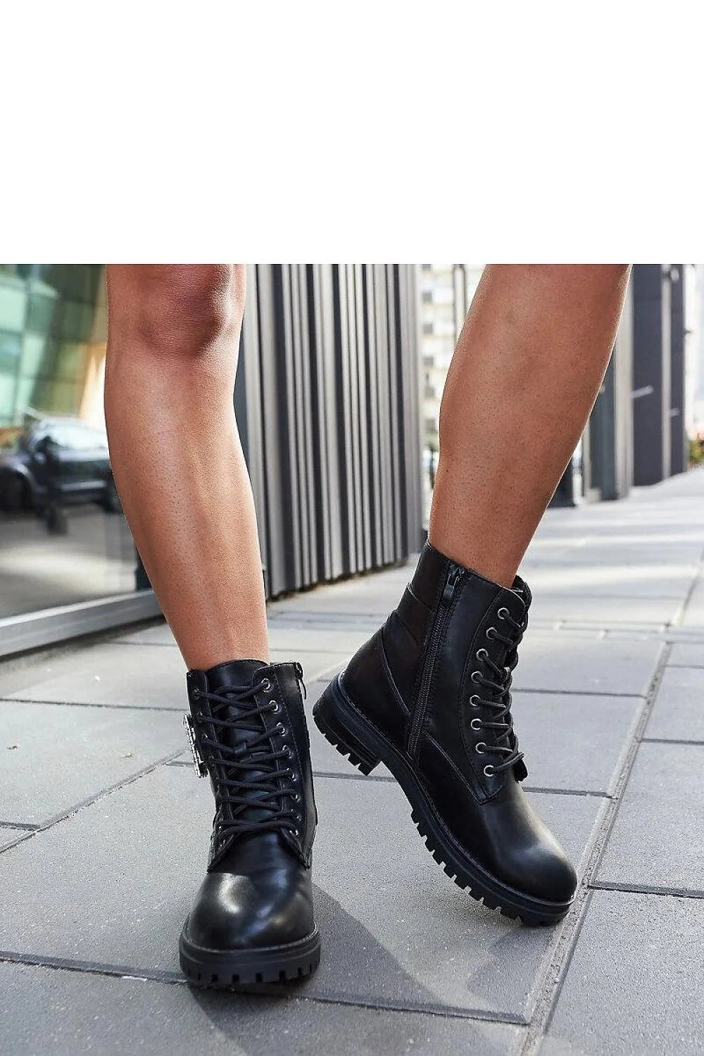 Bottes militaires femmes cuir noir style combat laçage métallique ornement zircons éclat élevé confort semelle caoutchouc