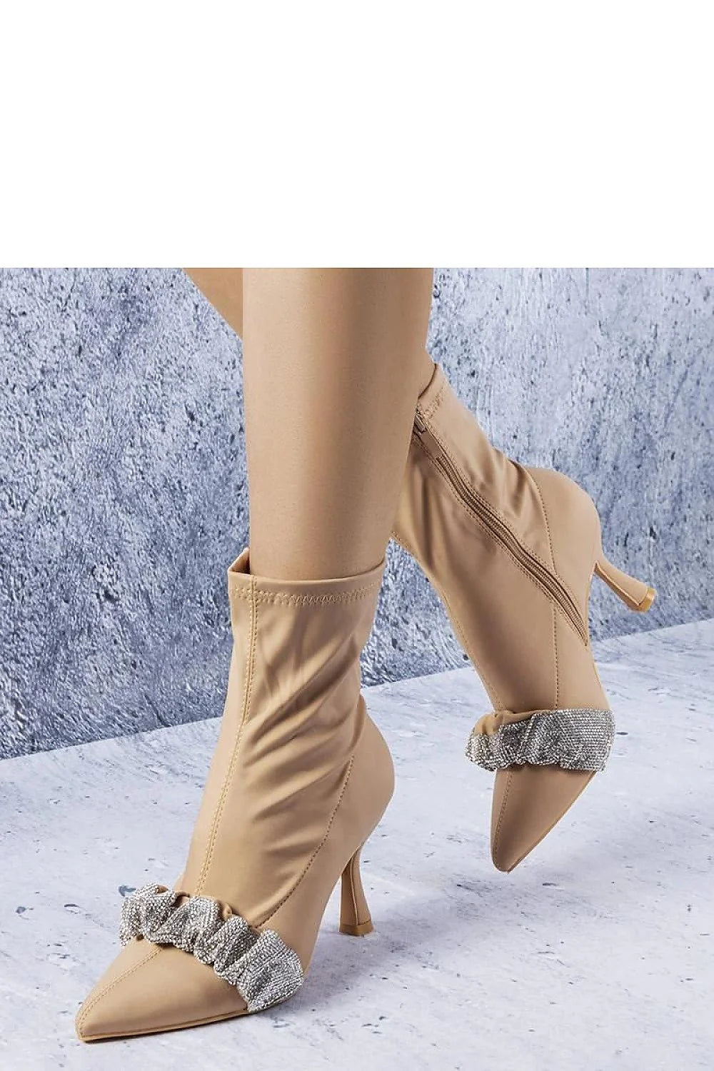 bottines talons stiletto beige cuir souple stretch moulant bout pointu tige cheville scrunch plissé strass argentés fermeture éclair latérale
