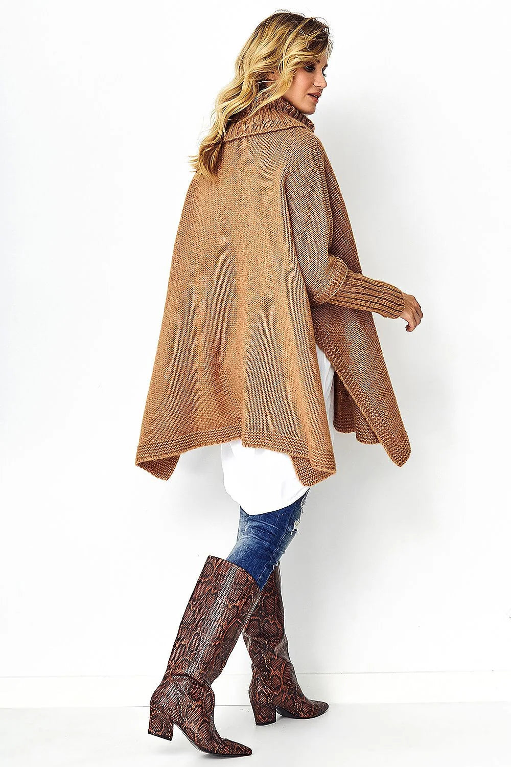 Poncho Makadamia pour femme, design moderne et élégant, tricot laine, manches larges, col roulé, automne-hiver, vêtement confortable et stylé