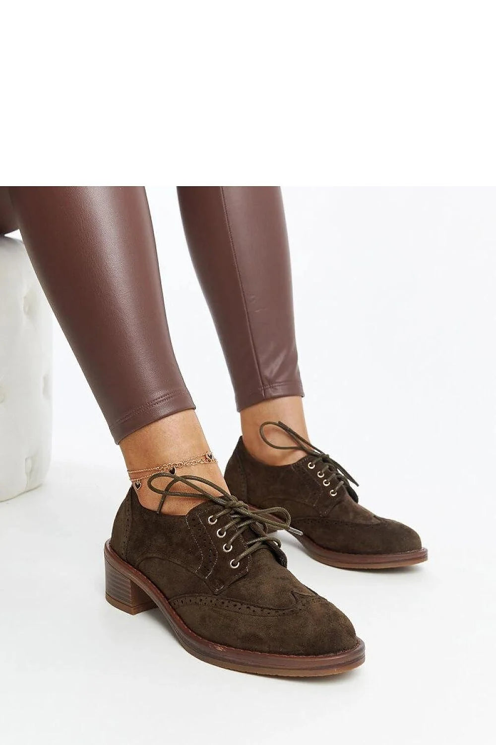 Chaussures basses derby cuir daim brun foncé brogue talon modéré femme confort occasions semi-formelles