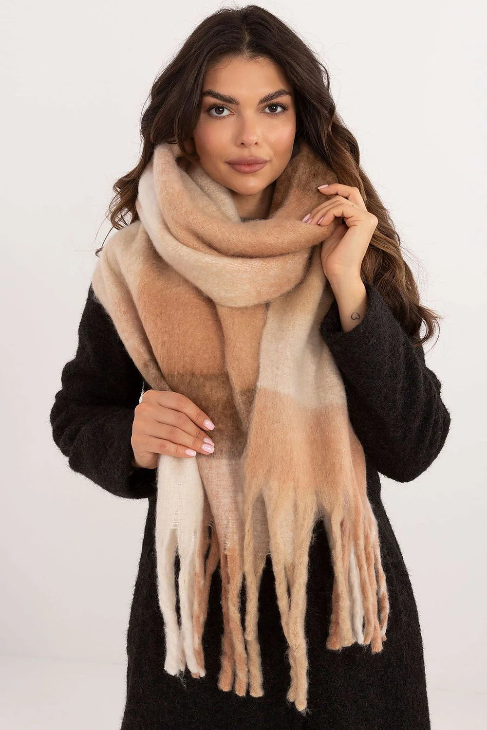 Écharpe pour femme en laine mohair classique moderne franges longues beige brun crème automne hiver