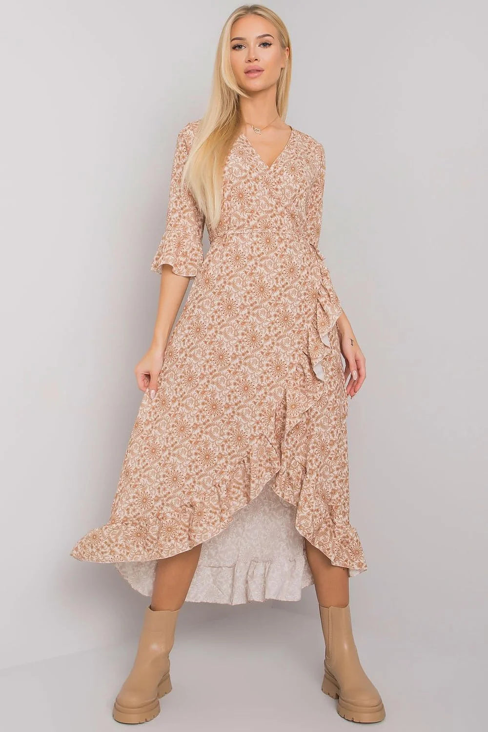 robe femme boho cache coeur décolleté plongeant manches trois quarts volants asymétrique ourlet ceinture nouée latérale imprimé floral brun noir