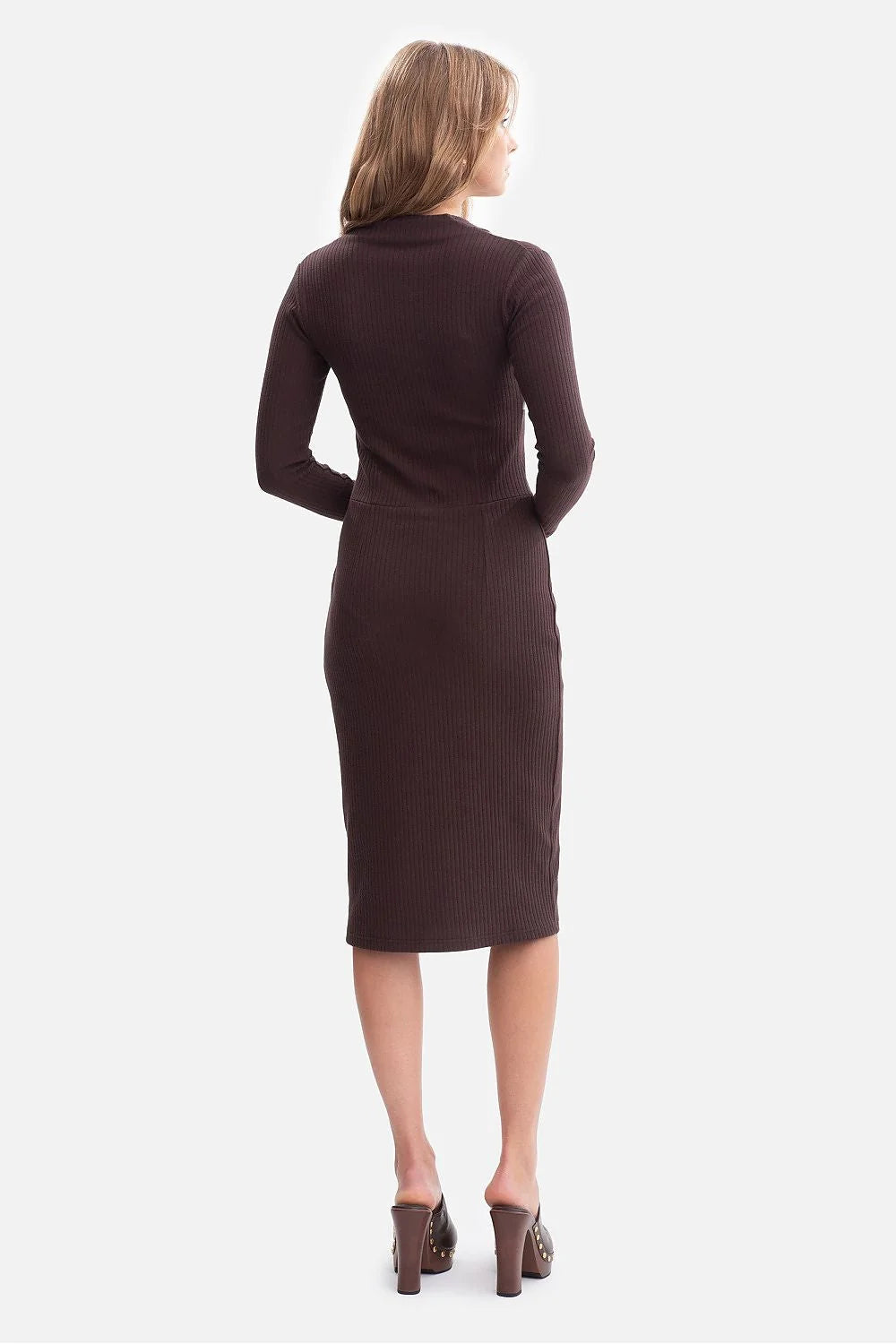 robe midi fourreau femme maille côtelée extensible chocolat col V profond manches longues cintrée taille marquée fente genou