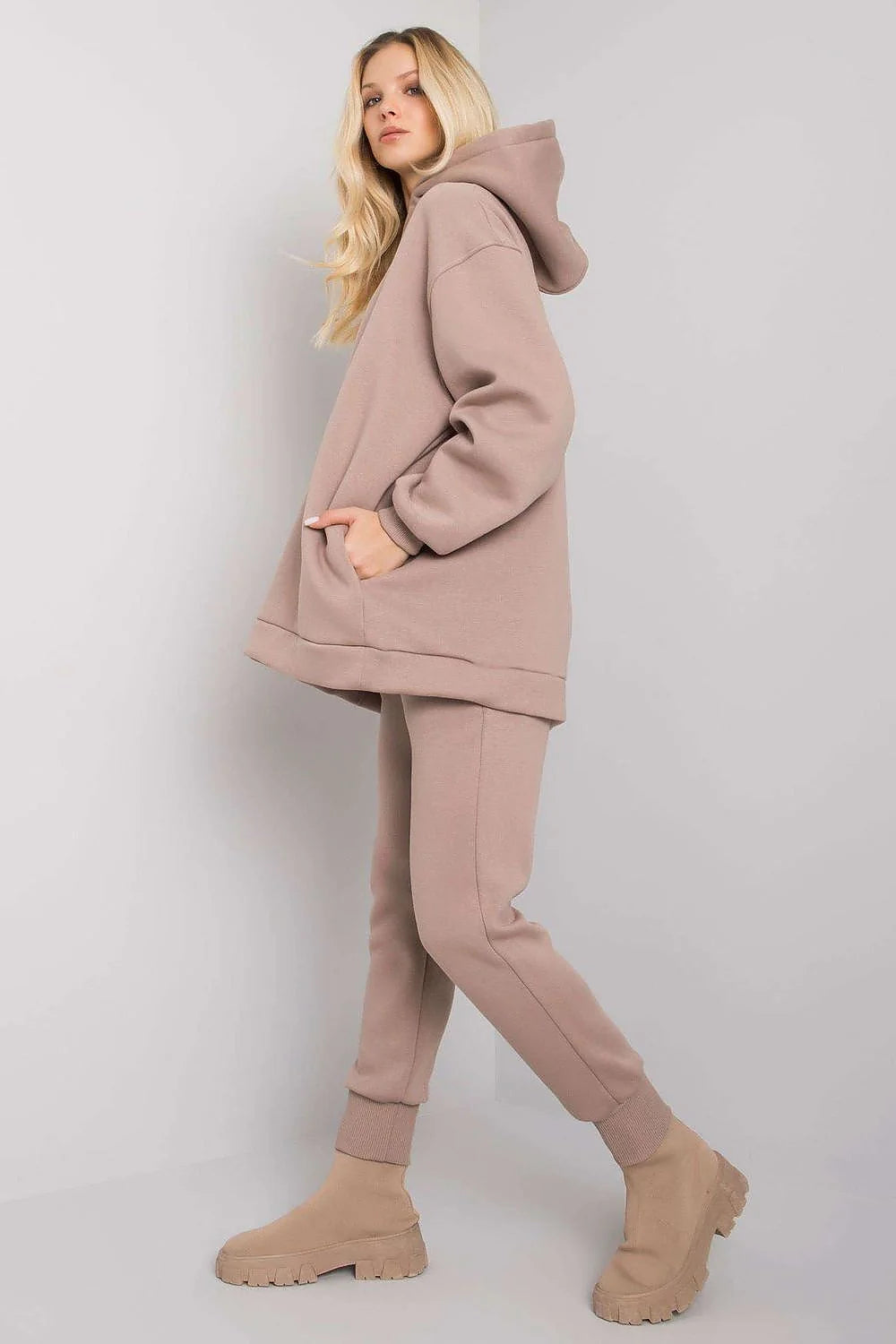 Ensemble BFG femmes sweatshirt capuche jogging beige taupe confort moderne style casual