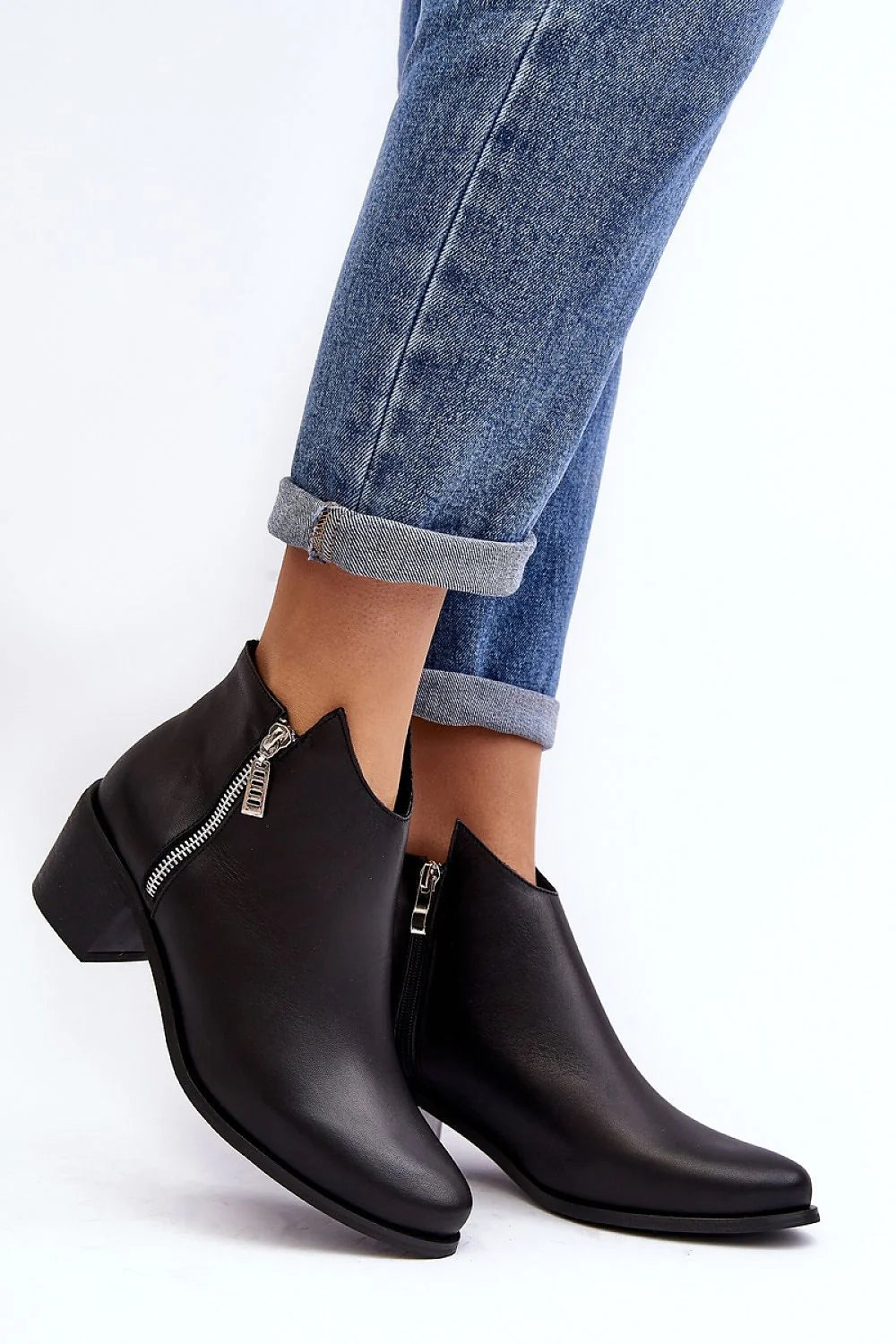 Bottines basses femmes cuir noir design élégant talon carré 5.5 cm zips latéraux confortable mode urbaine quotidien