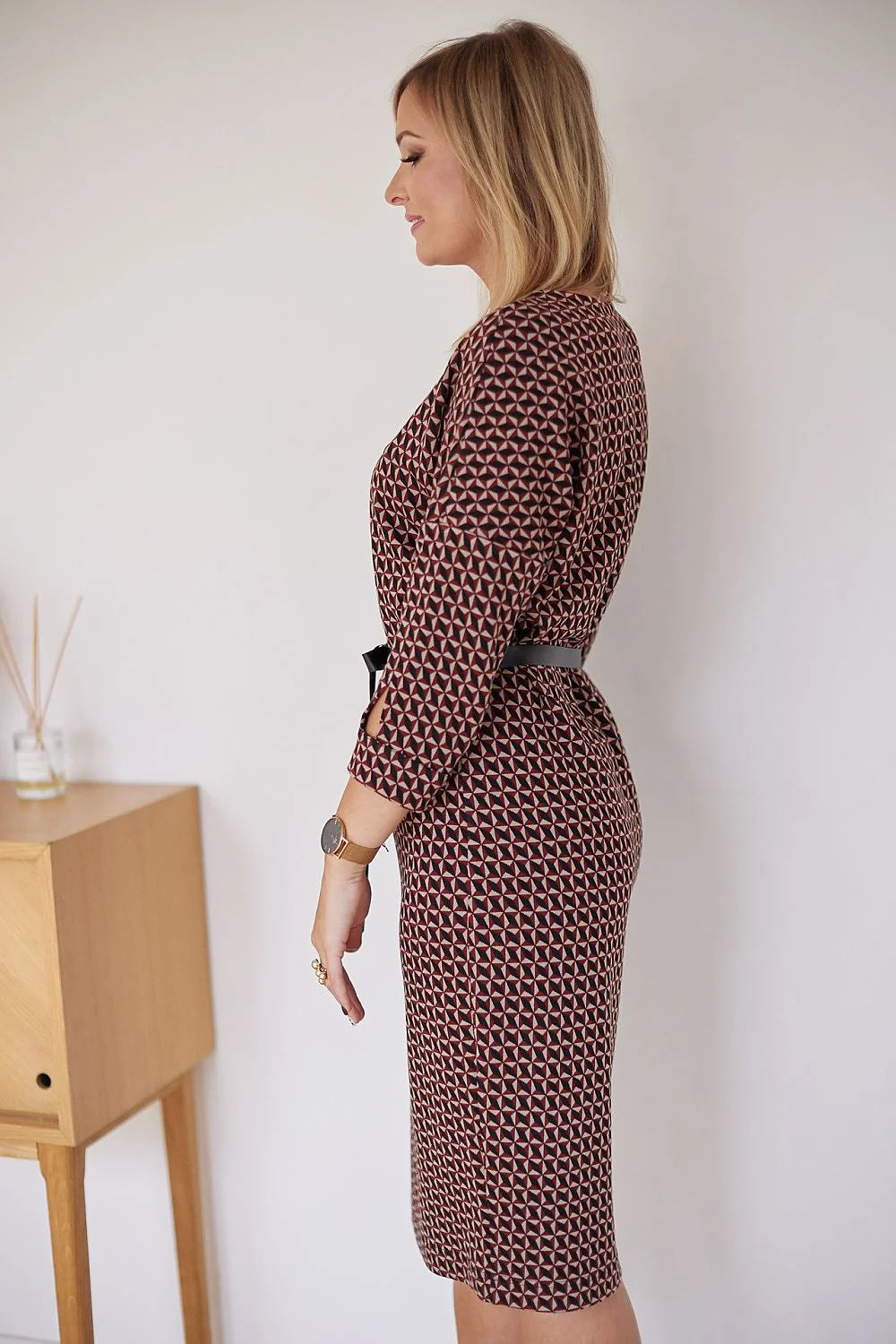 Robe de jour La Aurora élégante coupe droite motifs géométriques femmes matures tailles grandes confortables